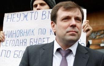 Луценко хочет снять неприкосновенность с нардепа Скорика