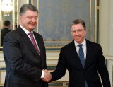 Порошенко встретился с Волкером