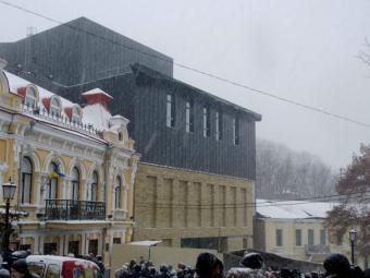 Вечером устроят публичное обсуждение &laquo;черного&raquo; театра на Подоле
