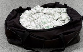 У Києві грабіжники забрали сумку зі $100 тисячами