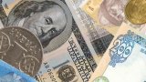 Межбанк: гривна начала неделю с укрепления