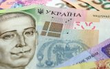 После текущей волны девальвации гривна немного укрепится - эксперт
