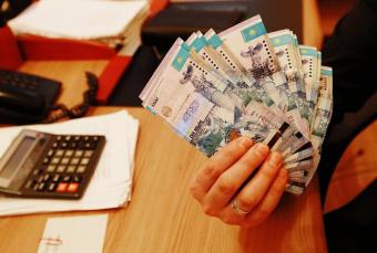 Нацбанк РК выплатил первый транш компенсаций по депозитам
