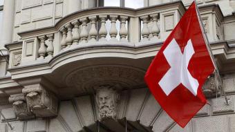 Швейцарські банки звинувачують в махінаціях