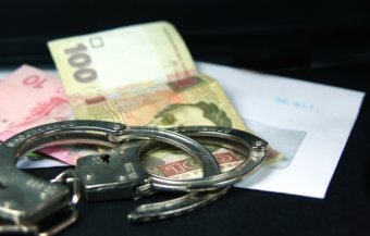 В Одесской области задержан прокурор на взятке в 5 тысяч долларов
