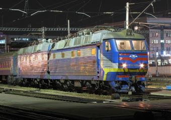 Укрзалізниця відкрила попередній продаж квитків на поїзди, на кримському напрямку