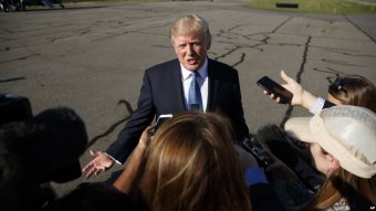 Трамп распространил ограничения на въезд в США на восемь стран