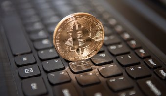 Вартість Bitcoin перевищила 8 тис. доларів