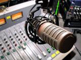 Радио &laquo;Шансон&raquo; и Kiss FM оштрафовали за нехватку песен на украинском языке