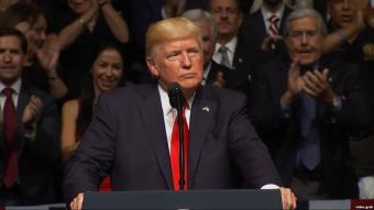 Трамп предложил оснастить стену с Мексикой солнечными батареями