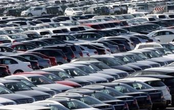 Продажі старих автомобілів впали на 86%