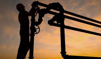 Нафта дешевшає через заяву міністра енергетики Саудівської Аравії