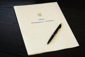 Президент назначил чрезвычайных и полномочных послов Украины