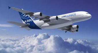 Акції Airbus різко впали, після заяви про можливе припинення виробництва найбільшого у світі лайнера A380