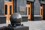 За год на обеспечение деятельности Порошенко и Администрации потратили 802,3 млн гривен
