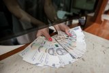 НБУ вперше за півроку продав валюту на аукціоні