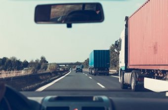 В Україні почнуть видавати дозволи на вантажоперевезення онлайн