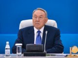 Назарбаєв обурений, що акціонери банків Казахстану крадуть «серед білого дня»