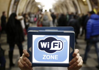 Поклікали і вистачить: В метро Києва можуть відключити Wi-Fi