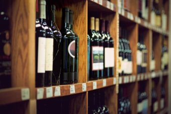 Ответственность за продажу алкоголя через РРО, который не указан в лицензии
