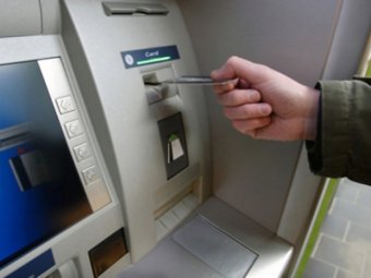 Керівник НБ Казахстану пояснив, як повинна знижуватися комісія за зняття грошей в банкоматах