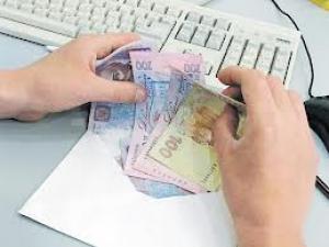 У квітні 2013 р. середня зарплата зросла на 0,6%