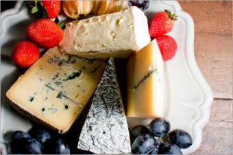 Ukrainians Eat 80 Grams of Expensive Cheeses per Year - Experts