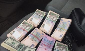 Одесского чиновника поймали на взятке в $27 тысяч