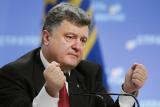 Порошенко зовет к себе лидеров фракций из-за ситуации с МВФ