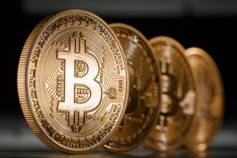 Популярність Bitcoin падає