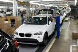 Worldwide motor vehicle production decreased by 0.3% for nine months of 2015