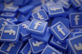 Facebook тестує платні підписки для груп