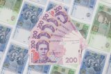 Українці забрали з банків гривневі депозити на тлі зростання курсу долара