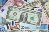 Міжбанк відкрився зниженням долара