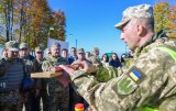 Порошенко обіцяє воїнам ООС зарплати у 20 тисяч