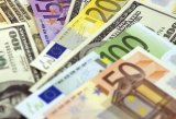 Гривня на міжбанку трохи ослабла