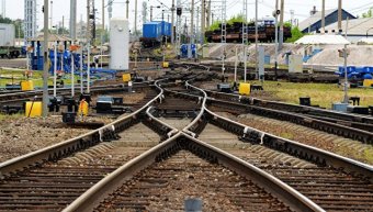 Росія запускає потяги в обхід України