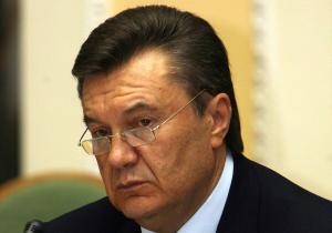 В.Янукович ініціював проведення дострокових виборів Президента і повернення до Конституції 2004 р.