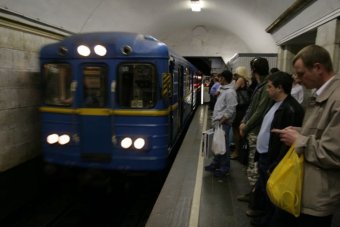 Мобільні оператори впровадять 3G і 4G у київському метро