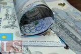 23 миллиарда тенге перевели казахстанцы за год внутри страны