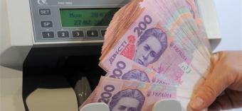 Місцевим радам можуть дозволити самостійно приймати регіональні бюджети