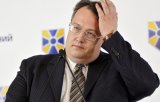 Советник главы МВД Геращенко проиграл Тимошенко честь и достоинство