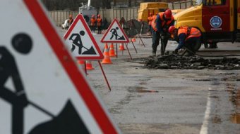 Ремонтувати дороги в Україні зможуть не всі компанії