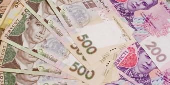 НБУ на 1 грудня зміцнив курс гривні до долара до 25,56