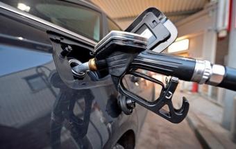 Надходження з акцизу на бензин стрімко падають - експерти