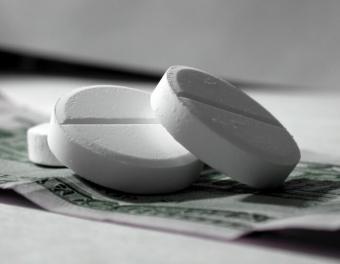 Виробники та дистриб’ютори ліків звільняються від сплати ПДВ на підставі угод з міжнародними закупівельними організаціями