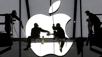 Россияне подадут иски к Apple из-за замедления работы iPhone