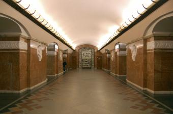 Закрытие киевского метро в феврале депутаты признали незаконным