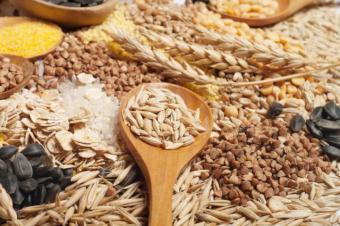Эксперты советуют закупить крупы и масло