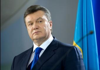 Янукович подав у суд на голову Ощадбанку Пишного